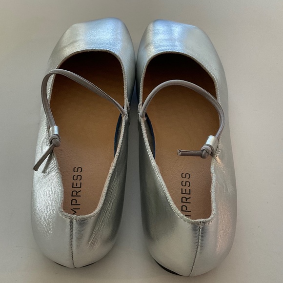 EMPRESS Australia Metallic Silver Square Tie Mary Jane Size EU 39 / 8 US NEW - Picture 9 of 12